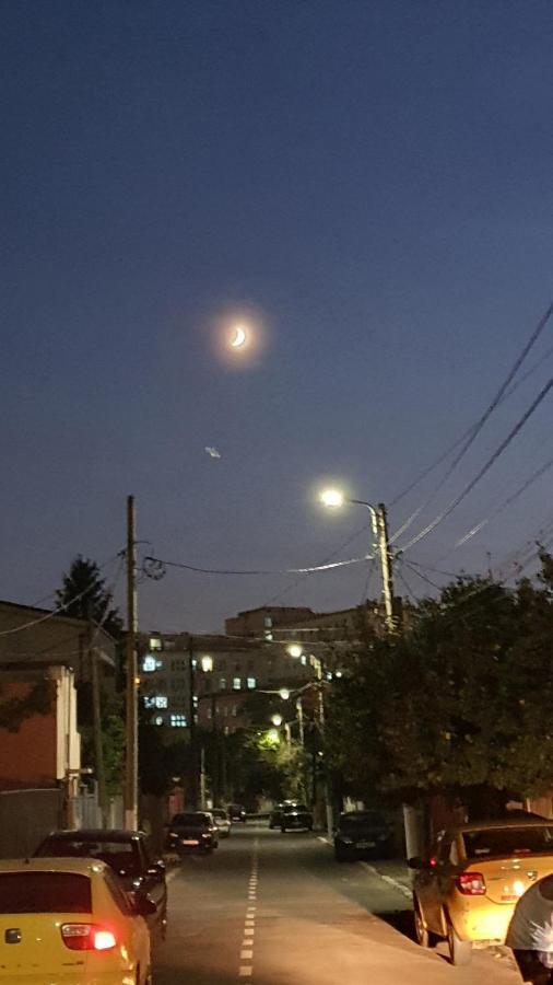 Pensiune Fundeni- Dragonul Rosu Bukares Bagian luar foto