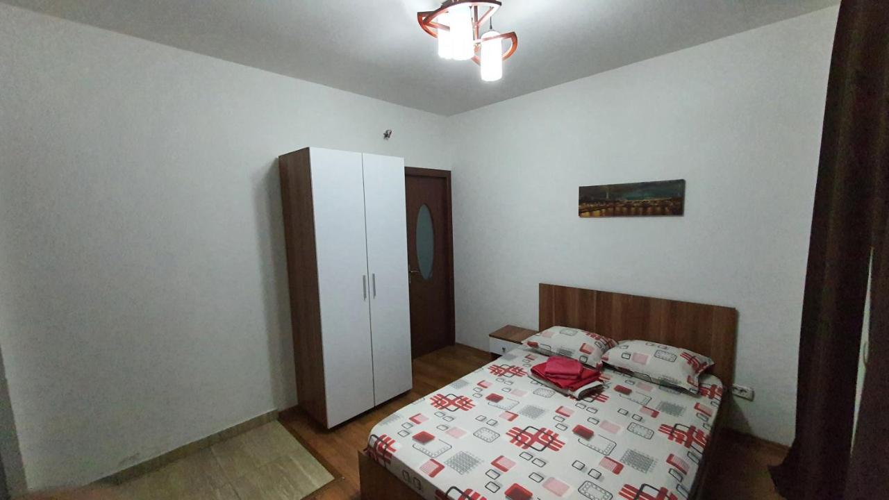 Pensiune Fundeni- Dragonul Rosu Bukares Bagian luar foto